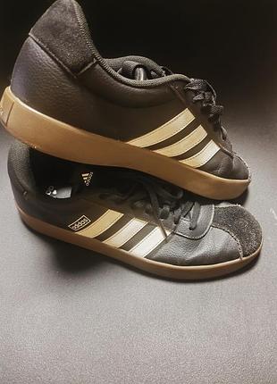 Кросівки adidas court 4