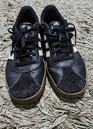 Кросівки adidas court 3