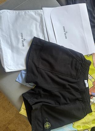 Шорти stone island