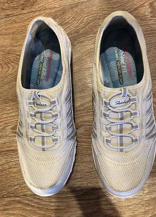 Кросівки від бренду skechers 2