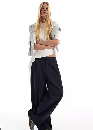 Штани від бренду bershka 2