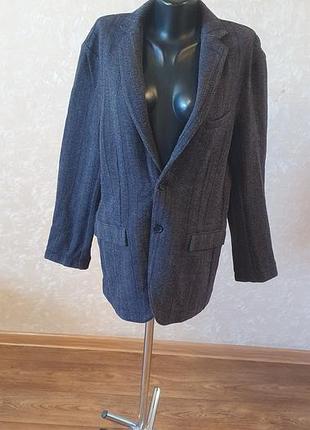 Подовжений піджак zara в ялинку (розмір eur 50 / xxl-3xl) / блейзер з бавовною