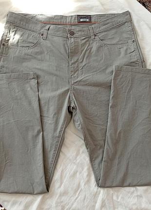 Штани чоловічі wrangler arizona w38l30. стан нових.