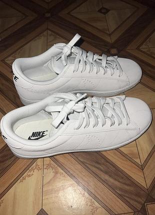 Кеди nike жіночі 6