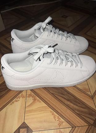 Кеди nike жіночі 4