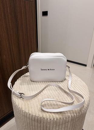 Сумка tommy hilfiger/tommy jeans