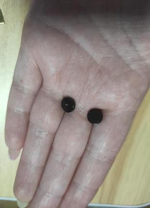 Сережка 1шт черная 8мм 2