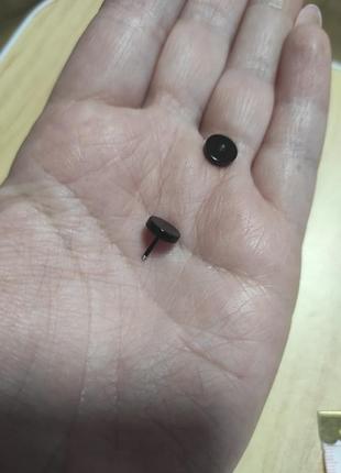 Сережка 1шт черная 8мм 3