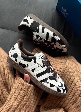 Женские кроссовки adidas samba cow print dark brown white адидас самба коричневого с белым цветами