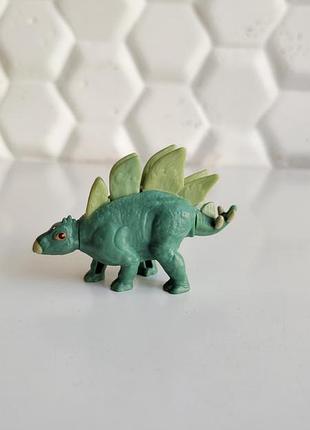 Коллекционная игрушка фигурка стегозавр mcdonald's happy meal jurassic world camp cretaceous 2020 стегозав мир юркого периода лагерь мелового периода
