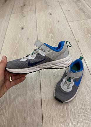 Кросівки сірі nike 29,5 розміру