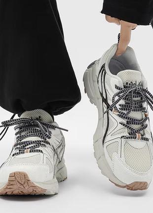 Кросівки спортивні осінь-весна в стилі asics