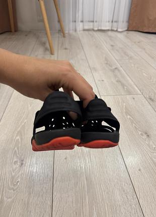 Сандалі nike 29,5 розмір . 18 см устілка 4