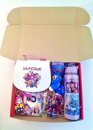 Подарочный набор «huntrix k-pop» кей поп охотники на демонов, kpop demon hunters, 7 ед