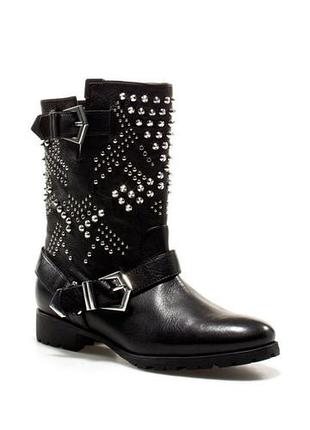 Zara, женские ботинки с шипами,р.37