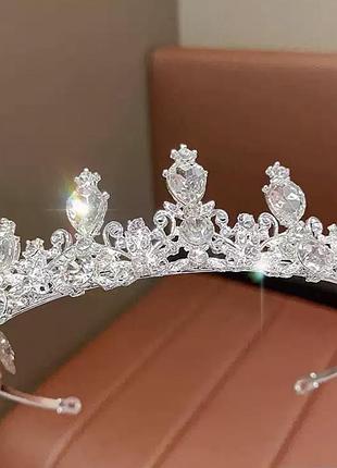 Діадема корона для дівчинки, срібна з білими камінчиками, тіара