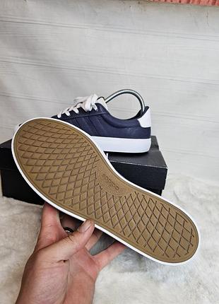 Кроссовки adidas 42.5 размер 6
