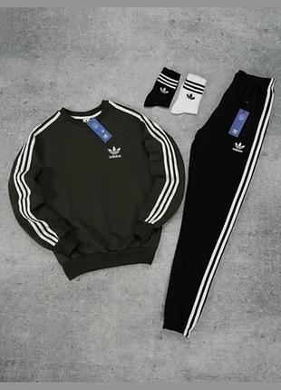 Костюм adidas світшот,штани,шкарпетки 2 пари,турецька двунитка,лампаси пришиті,логотип прорезинений