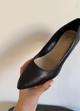 Шкіряні туфлі bata 3