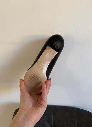 Шкіряні туфлі bata 6