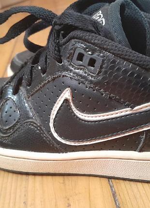 Кроссовки nike подростковые 37р