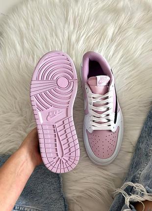 Jordan 1 low travis scott lilac white black 2