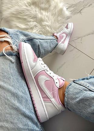 Jordan 1 low travis scott lilac white black 4