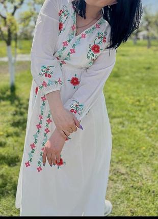 Продам плаття вишиванку розмір 48