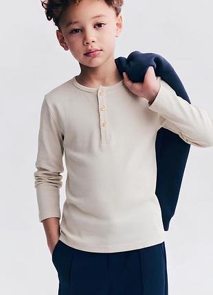 Стильный хлопковый кремовый лонгслив, кофта от h&amp;m (6-8 р.) на рост 122-128 см.