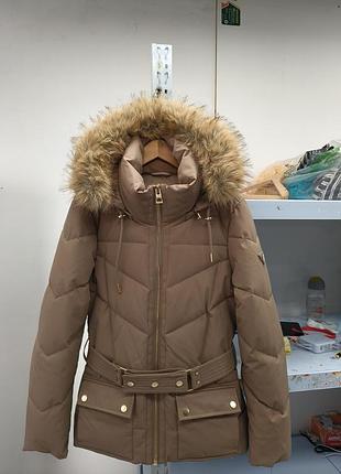 Жіноча куртка guess женская