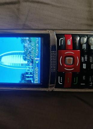 Продаю робочий телефон nokia.
без коробки,зарядне є рідне.