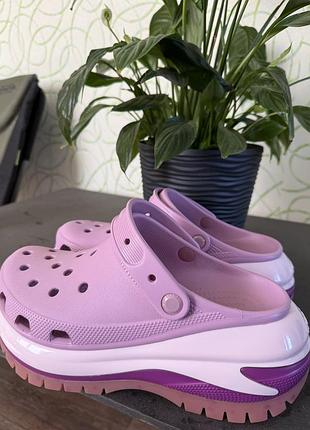 Продам crocs нові 41-42 4