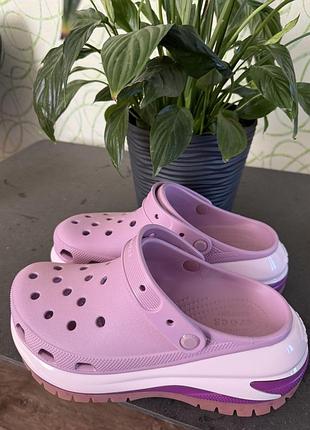 Продам crocs нові 41-42 6