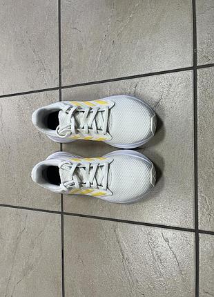 Кросівки adidas 39 р 5