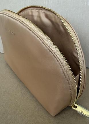 Burberry косметичка бежева 5