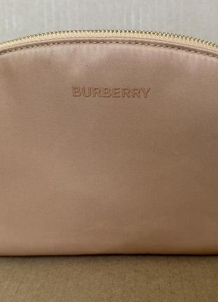 Burberry косметичка бежева 2