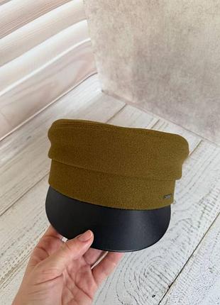 Теплое кепи в оливковом цвете 3