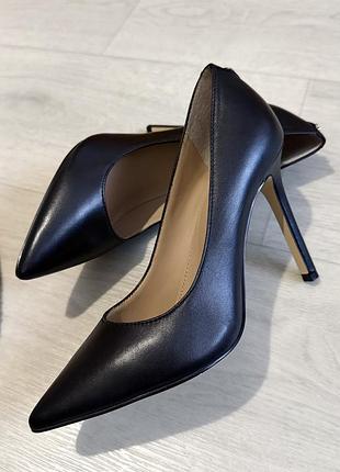 Новые брендовые кожаные туфли guess (оригинал)