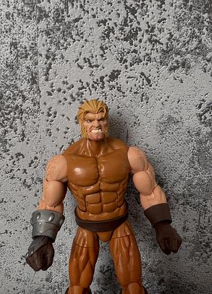 Marvel legends шаблезубий (sabretooth) 2021 hasbro 5