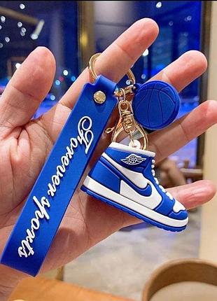 Брелок кросівок nike air jordan, синій