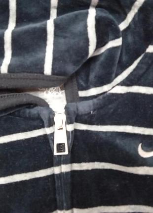 Велюрова кофта nike.xs. 4