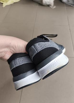 Оригінальні кросівки under armour 4