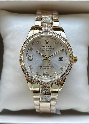 Хит! женские часы на браслете rolex золотого цвета со светлым циферблатом