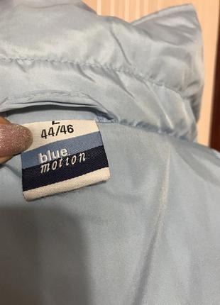 Стеганая куртка нежно-голубого цвета8 фото