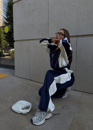 Велюровый женский костюм с кантиком