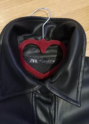 Рубашка zara эко кожа