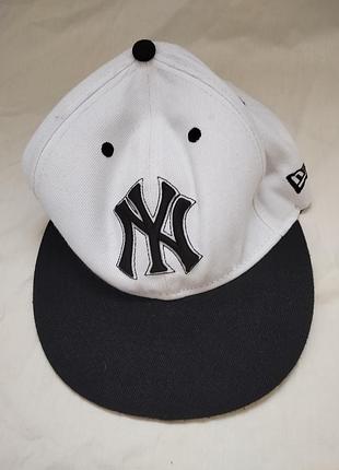 Кепка снепбек new era ny new york yankees (біло-чорна) / бейсболка з прямим козиром