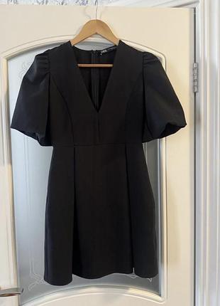 Маленька чорна сукня zara