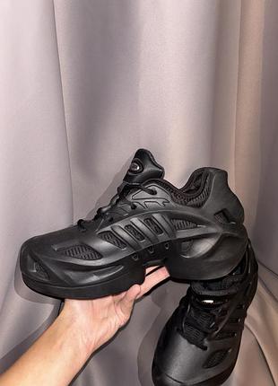 Оригинальные кроссовки adidas