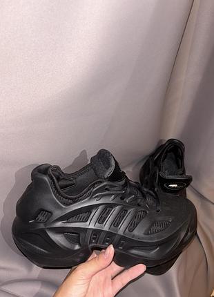 Оригинальные кроссовки adidas 2